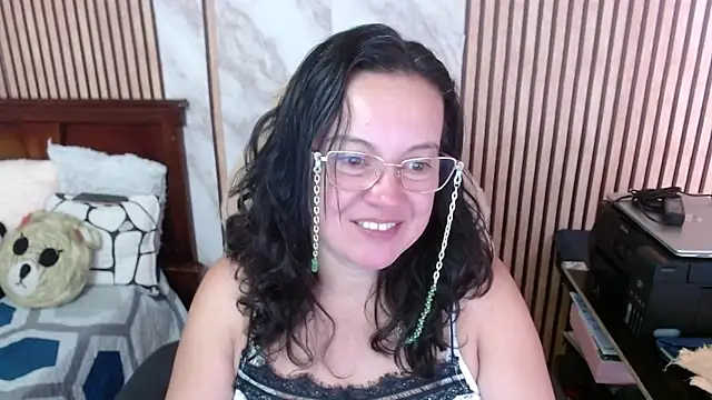 Sonialorens  online show from February 2026 08:06:02 PM