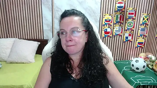 Snapshot of Sonialorens_ chatting on June 2026 07:56:01 PM Sonialorens online show from June 2026 07:56:01 PM