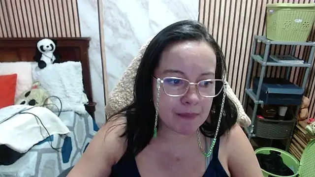 Sonialorens  online show from March 2026 05:29:01 PM