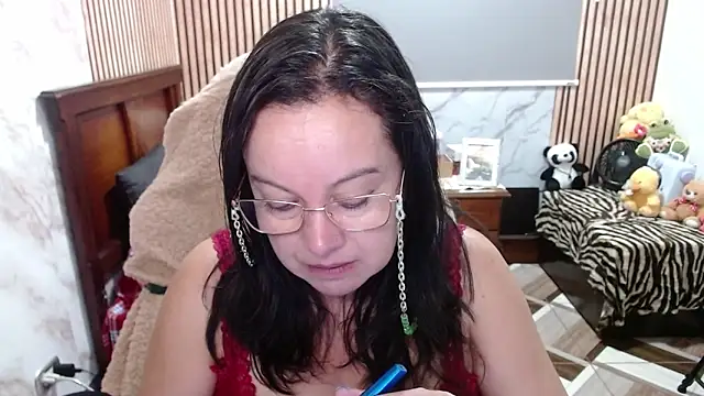 Snapshot of Sonialorens_ chatting on April 2026 03:35:02 PM Sonialorens online show from April 2026 03:35:02 PM