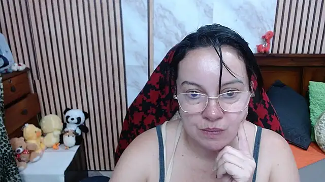 Snapshot of Sonialorens_ chatting on October 2025 10:54:02 PM Sonialorens  online show from October 2025 10:54:02 PM