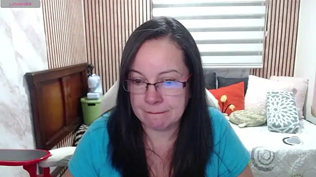 Snapshot of Sonialorens_ chatting on June 2026 09:30:01 PM Sonialorens online show from June 2026 09:30:01 PM