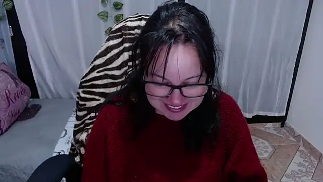 Snapshot of Sonialorens_ chatting on February 2025 12:06:02 PM Sonialorens  online show from February 2025 12:06:02 PM