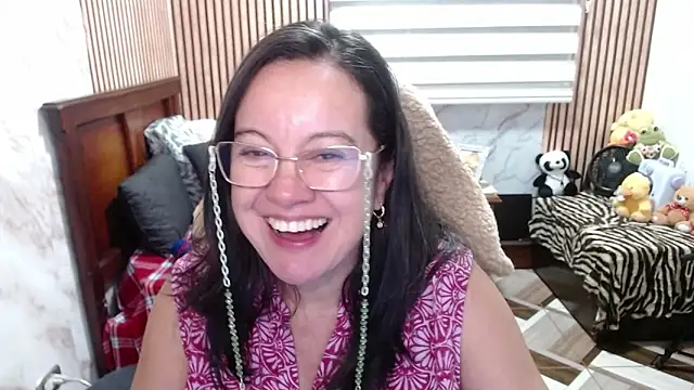 Snapshot of Sonialorens_ chatting on April 2026 09:59:02 PM Sonialorens online show from April 2026 09:59:02 PM
