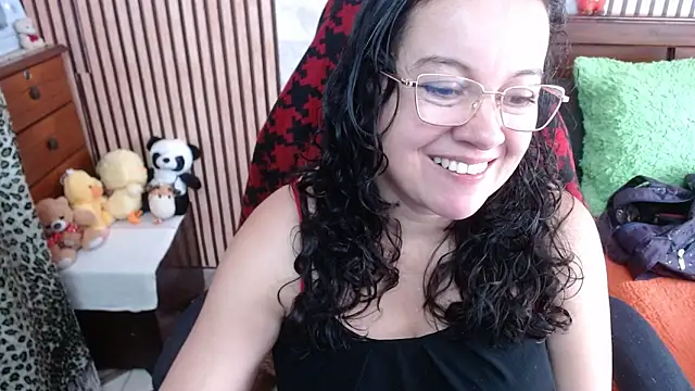 Snapshot of Sonialorens_ chatting on October 2025 04:29:02 PM Sonialorens  online show from October 2025 04:29:02 PM