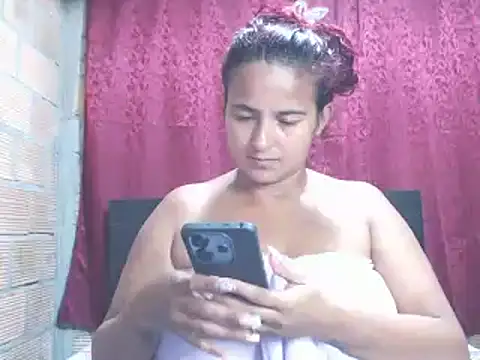 Snapshot of isabella_dirty69 chatting on September 2025 03:16:01 AM isabella dirty69 online show from September 2025 03:16:01 AM