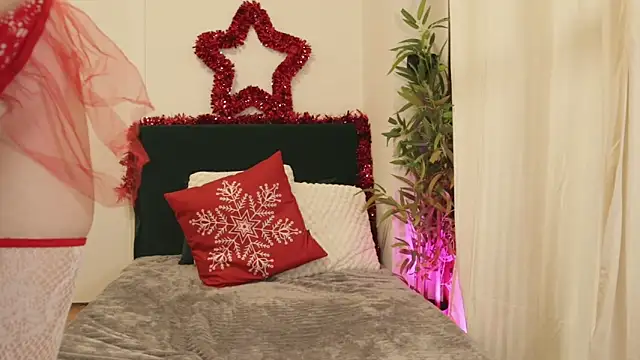 Snapshot of Luna_Riva chatting on December 2025 09:57:02 AM Luna Riva online show from December 2025 09:57:02 AM