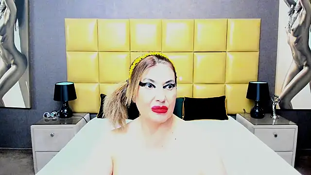 KiraLeila online show from September 2025 03:29:01 PM