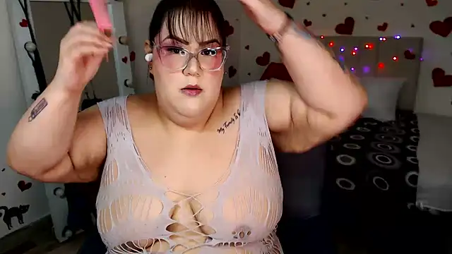 Snapshot of GiannaMorrys chatting on June 2026 03:40:01 AM GiannaMorrys online show from June 2026 03:40:01 AM