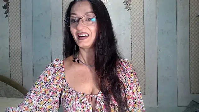 Antralyn online show from September 2025 09:37:01 AM