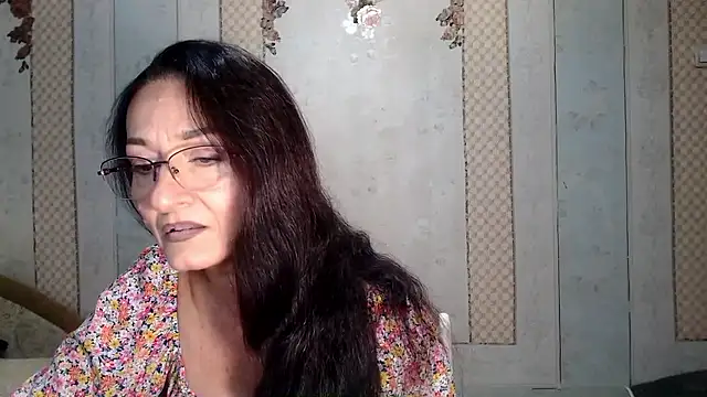 Antralyn online show from October 2025 10:25:01 AM