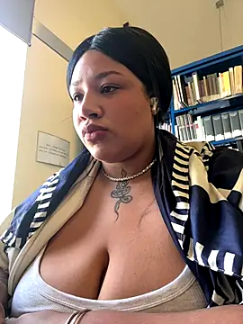 IamSashaLuv online show from September 2025 09:15:01 AM