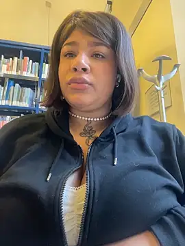 IamSashaLuv online show from December 2025 09:43:01 AM