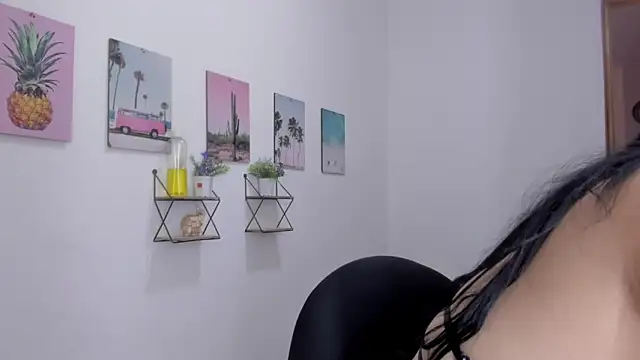 Emma lean online show from February 2026 04:05:01 PM