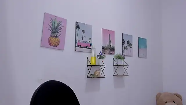 Emma lean online show from February 2026 05:23:02 PM