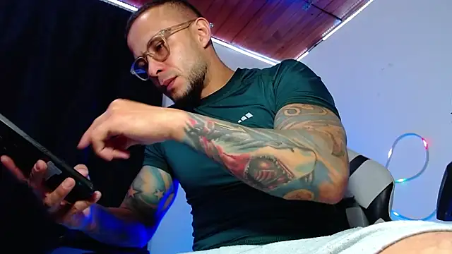 sebastian horny online show from November 2025 08:18:02 AM