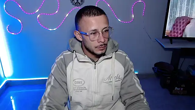 sebastian horny online show from October 2025 12:29:02 PM