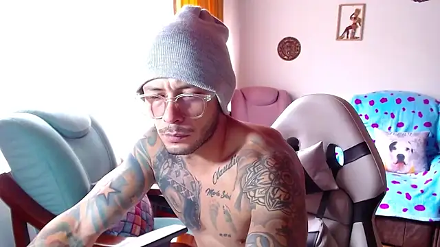 sebastian horny online show from June 2026 01:10:01 PM