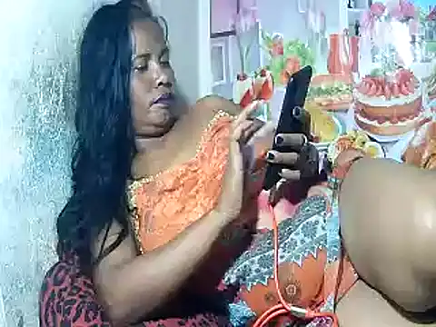 Hyncam online show from March 2025 05:45:02 PM