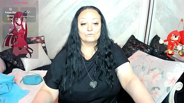 Snapshot of lady_lauren chatting on June 2026 04:12:02 AM lady lauren online show from June 2026 04:12:02 AM