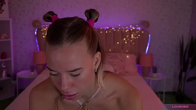 Sexy Ira online show from November 2025 07:57:01 AM