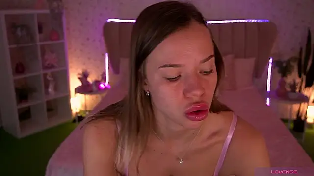 Snapshot of Sexy_Ira chatting on March 2026 07:39:01 AM Sexy Ira online show from March 2026 07:39:01 AM