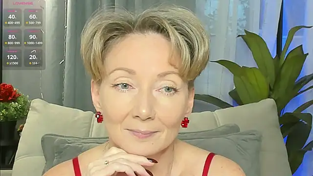 Snapshot of AkexandraFix chatting on February 2026 01:54:01 PM AkexandraFix online show from February 2026 01:54:01 PM