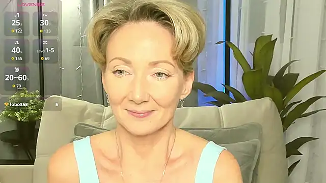 AkexandraFix online show from November 2025 01:04:01 PM