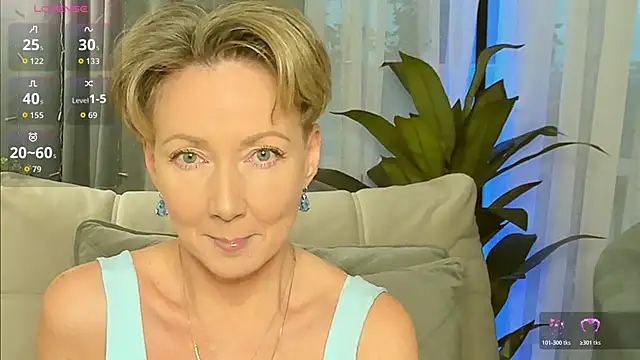 Snapshot of AkexandraFix chatting on January 2026 01:04:01 PM AkexandraFix online show from January 2026 01:04:01 PM