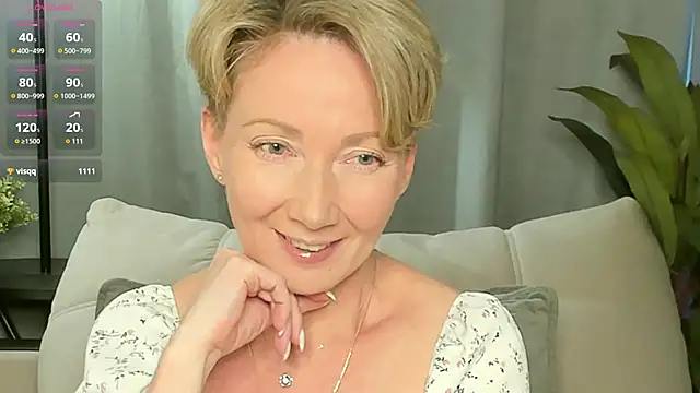 Snapshot of AkexandraFix chatting on June 2026 01:55:02 PM AkexandraFix online show from June 2026 01:55:02 PM
