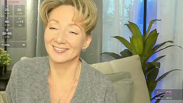 Snapshot of AkexandraFix chatting on February 2026 01:54:01 PM AkexandraFix online show from February 2026 01:54:01 PM