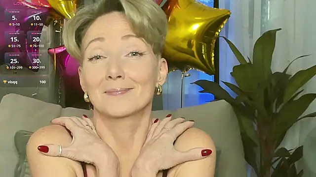 AkexandraFix online show from November 2025 01:04:02 PM