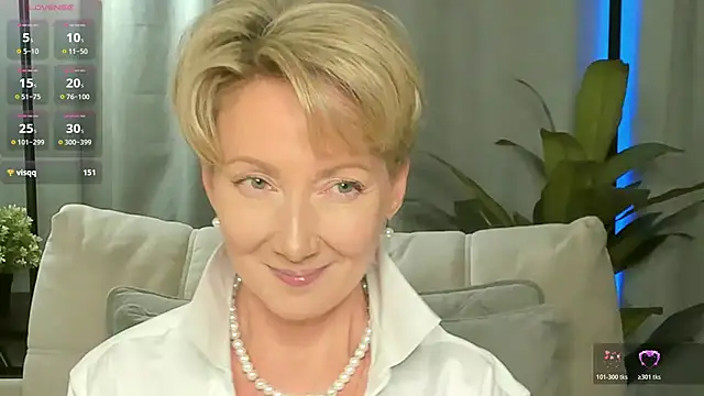 Snapshot of AkexandraFix chatting on May 2026 02:00:02 PM AkexandraFix online show from May 2026 02:00:02 PM