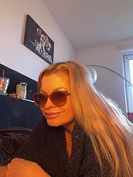 Snapshot of Lisavontease chatting on February 2026 08:38:02 AM Lisavontease online show from February 2026 08:38:02 AM