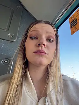 MaryHiggins online show from April 2026 01:37:02 PM