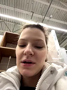 Snapshot of MaryHiggins chatting on November 2025 12:28:02 PM MaryHiggins online show from November 2025 12:28:02 PM