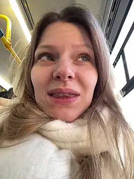 MaryHiggins online show from December 2025 11:43:02 AM