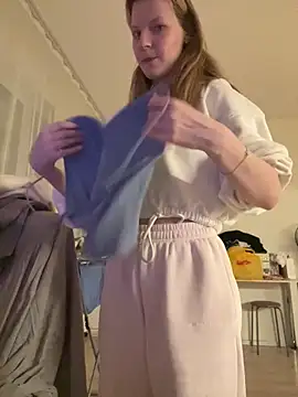 MaryHiggins online show from February 2026 10:09:01 PM