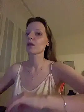 Snapshot of MaryHiggins chatting on June 2026 09:45:02 PM MaryHiggins online show from June 2026 09:45:02 PM