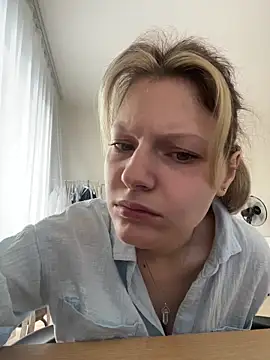 Snapshot of MaryHiggins chatting on July 2026 11:10:01 AM MaryHiggins online show from July 2026 11:10:01 AM