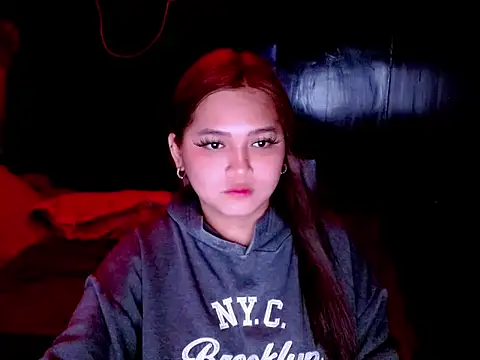 EmpressYna online show from June 2026 05:29:02 AM