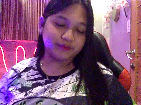 EmpressYna online show from September 2025 03:19:02 PM