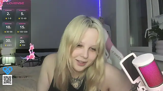 Snapshot of B_Ratz chatting on September 2025 01:55:01 AM B Ratz online show from September 2025 01:55:01 AM
