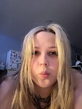 B Ratz online show from November 2025 09:51:02 PM