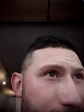 Snapshot of Juninho5755 chatting on November 2025 05:39:02 PM Juninho5755 online show from November 2025 05:39:02 PM