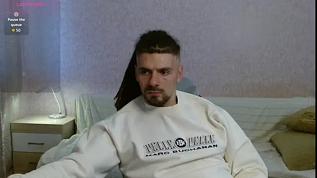 Aestheticguy101 online show from October 2025 12:40:02 PM