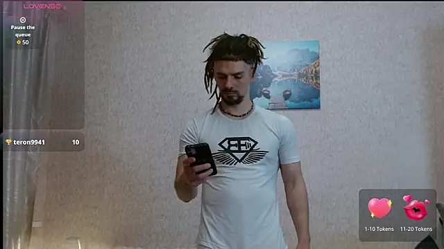 Aestheticguy101 online show from April 2026 08:27:01 PM