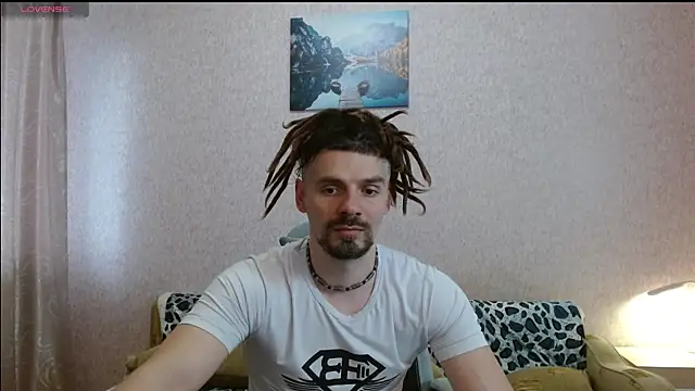 Aestheticguy101 online show from May 2026 01:16:01 PM
