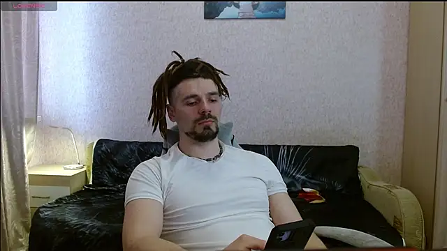 Aestheticguy101 online show from April 2026 07:37:02 AM