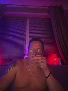 Snapshot of BasedCoook chatting on October 2025 11:29:02 PM BasedCoook online show from October 2025 11:29:02 PM